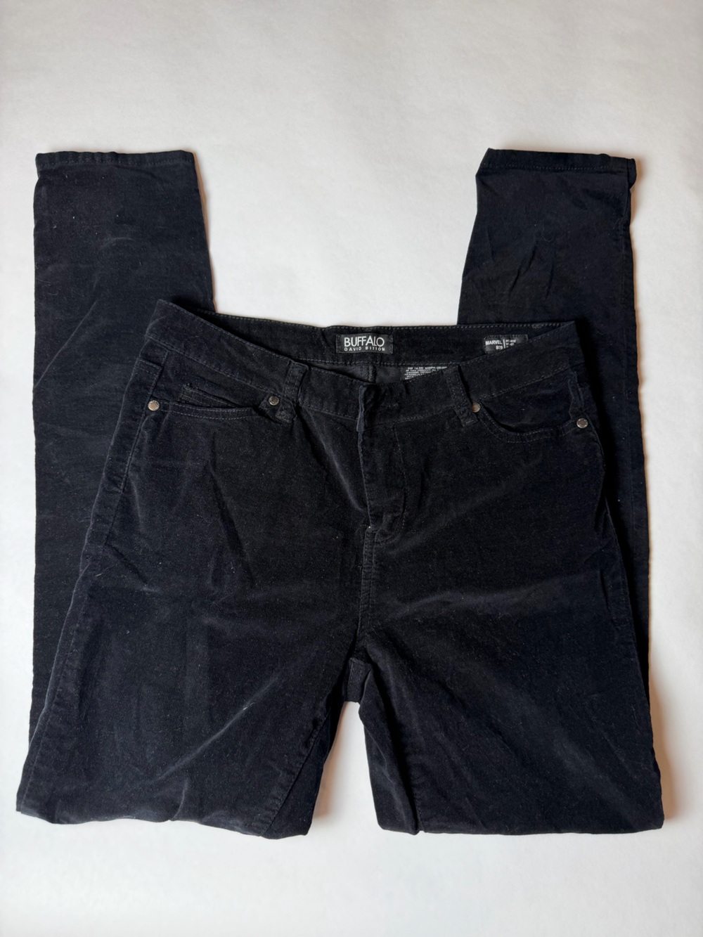 Buffalo David Bitton black velvet skinny pants size 8/29